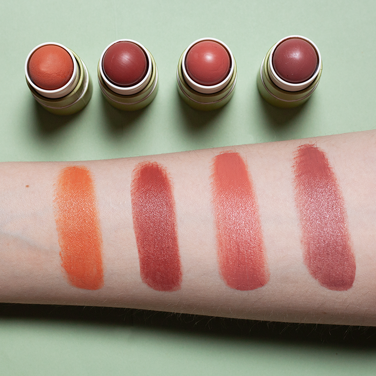 BLUSH BALM